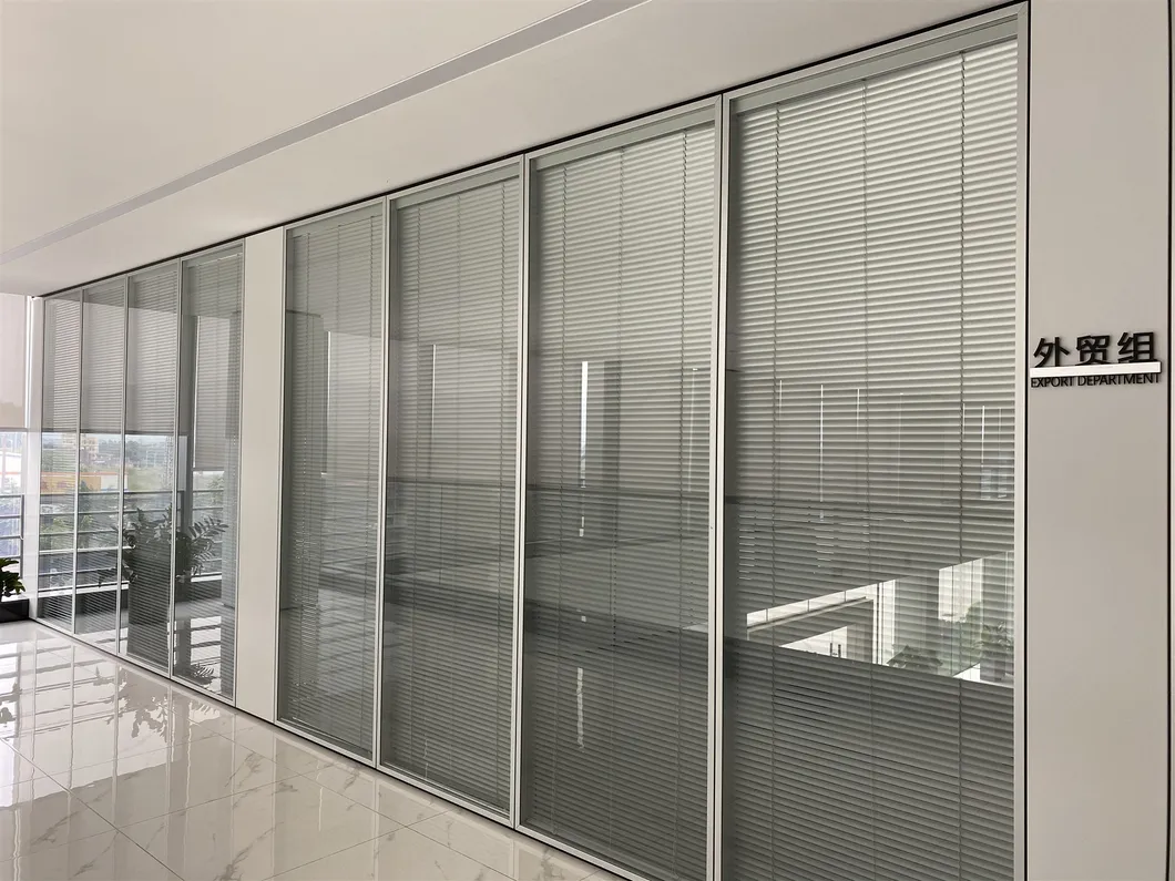 Aluminium Glass/MDF Office Partition Wall with Magnetic Blinds and Hinged Door