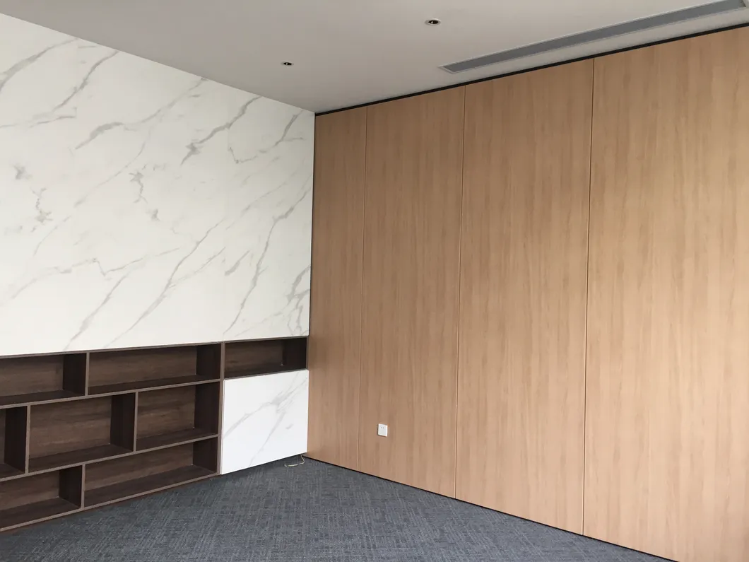 Aluminium Glass/MDF Office Partition Wall with Magnetic Blinds and Hinged Door