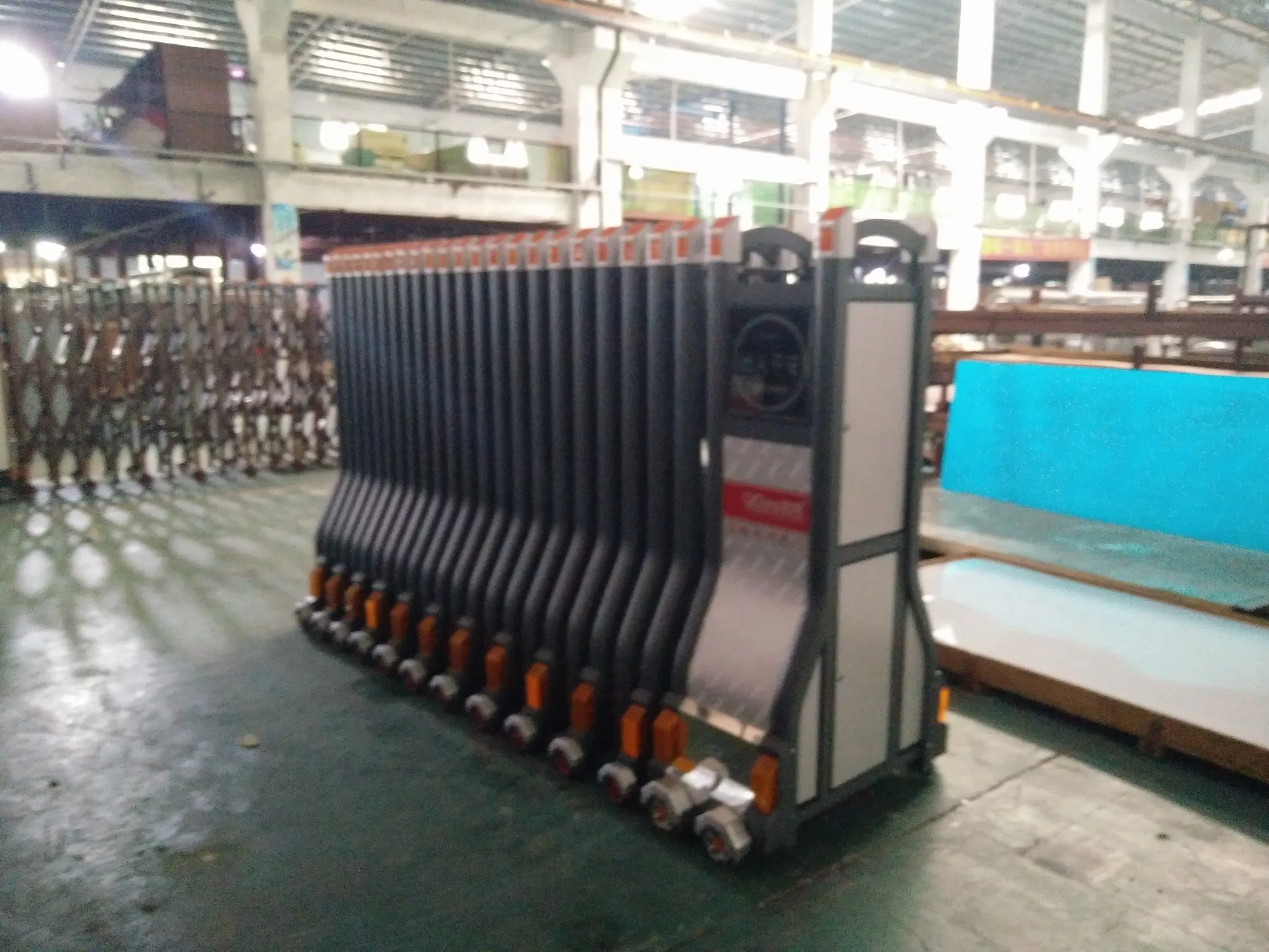 Aluminium Remote Control Retractable Entrance Security Stacking Gate