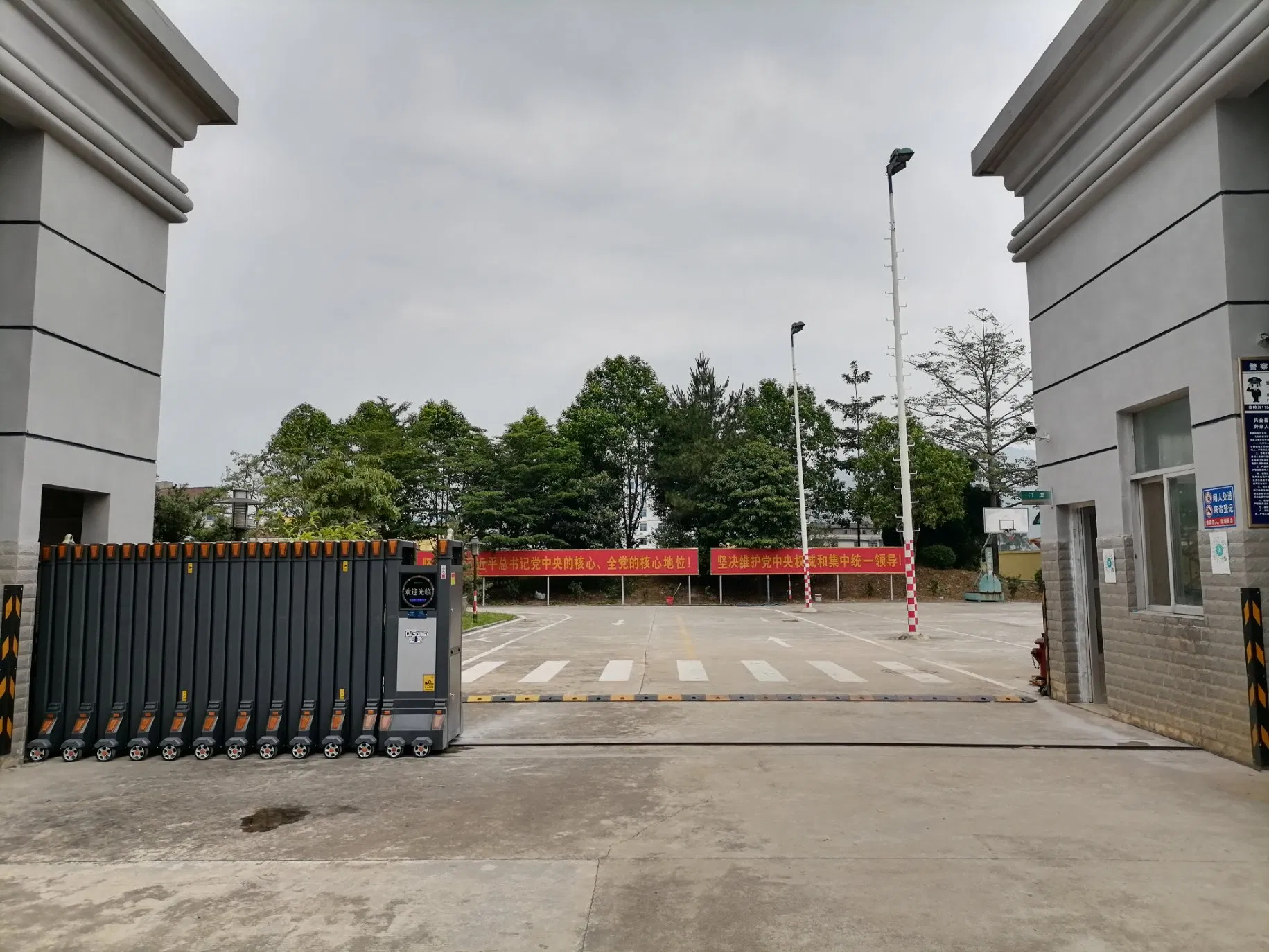 Automatic Gate with Motor Security Alarm Luxury Automatic Retractable Gate with Low Price Auto Main Entrance Electric Door Gate