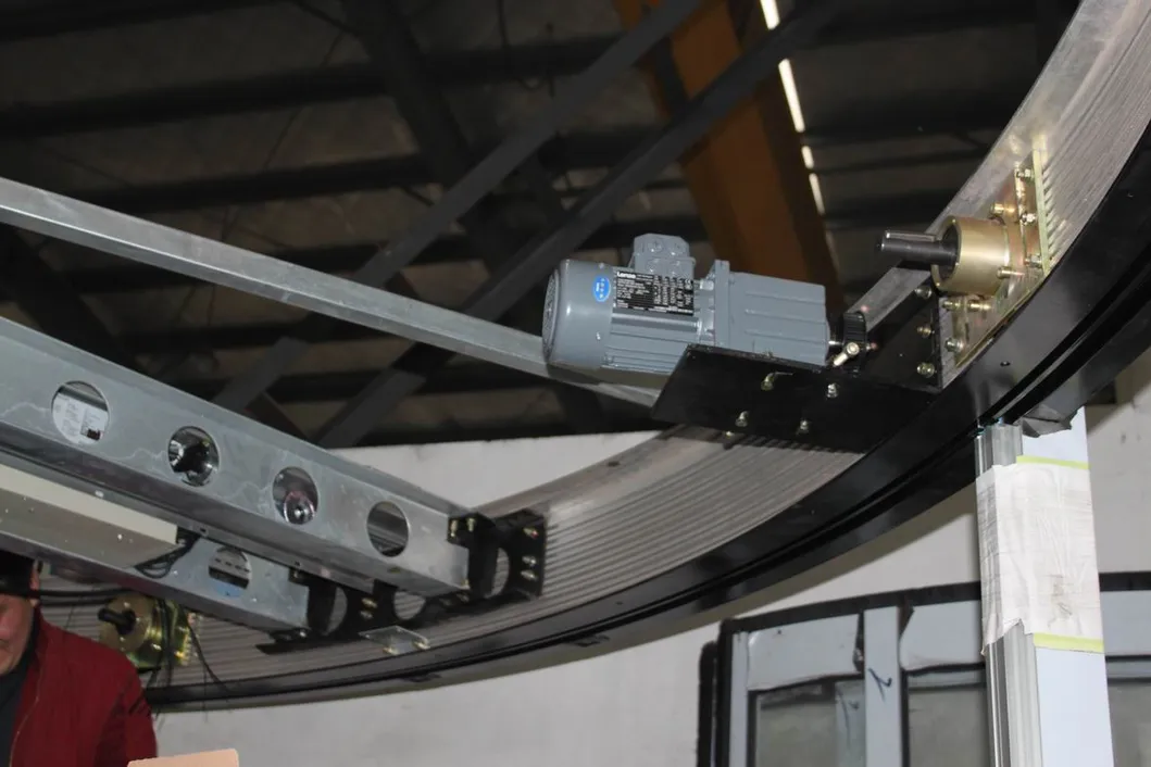 Automatic Revolving Door 1083. W3, 3-Wing with Radar and Photobeam, Disabled Switch