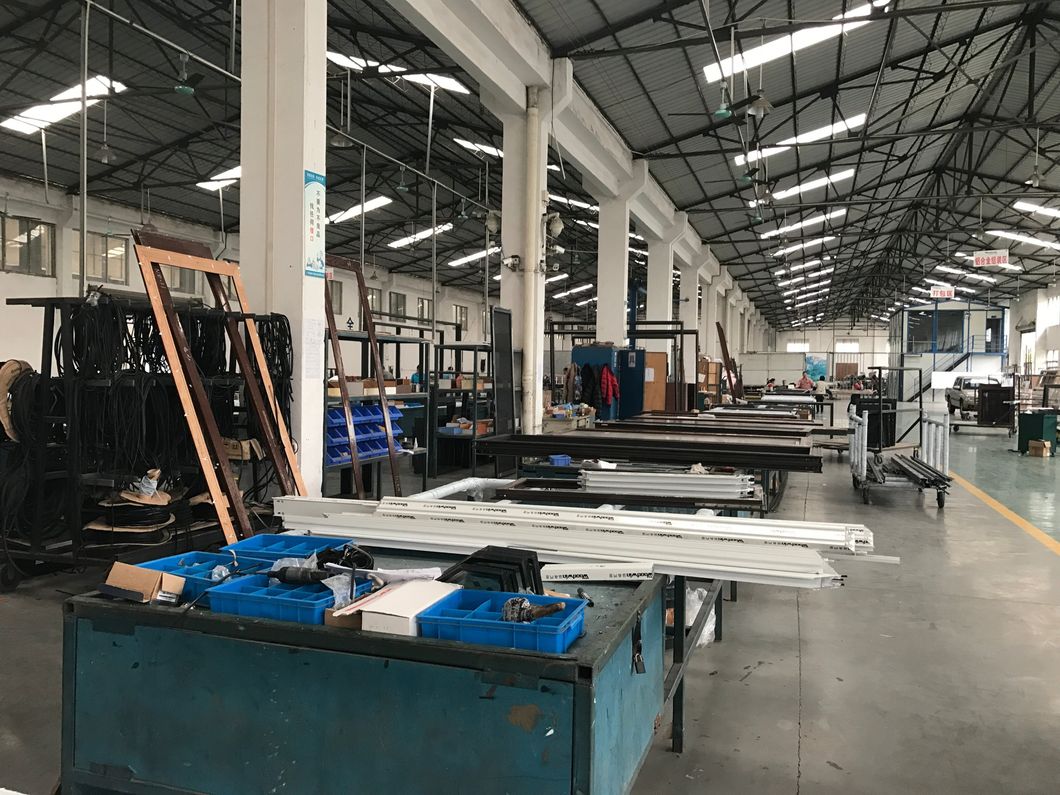 Building Material of Tilt & Turn Aluminium Window with 304 Stainless Mesh