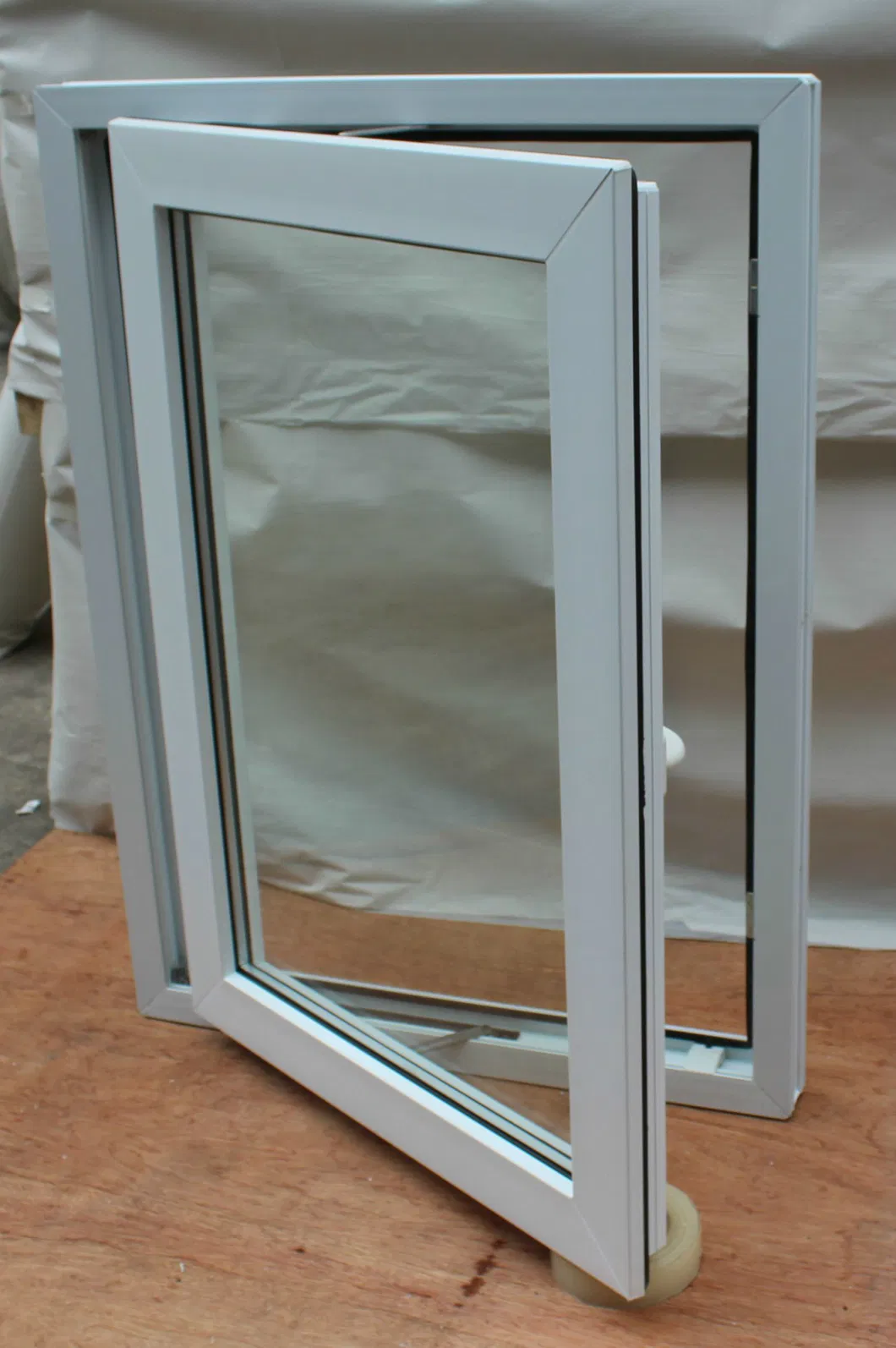 Europe Standard UPVC/PVC Casement Window with Double Clear Tempered Glass