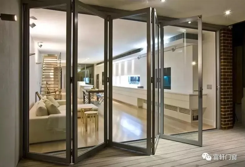 Interior Bifold Design Aluminium Glass Folding/Bifolding Door Balcony Sliding Door for Villa, House Used Folding Door